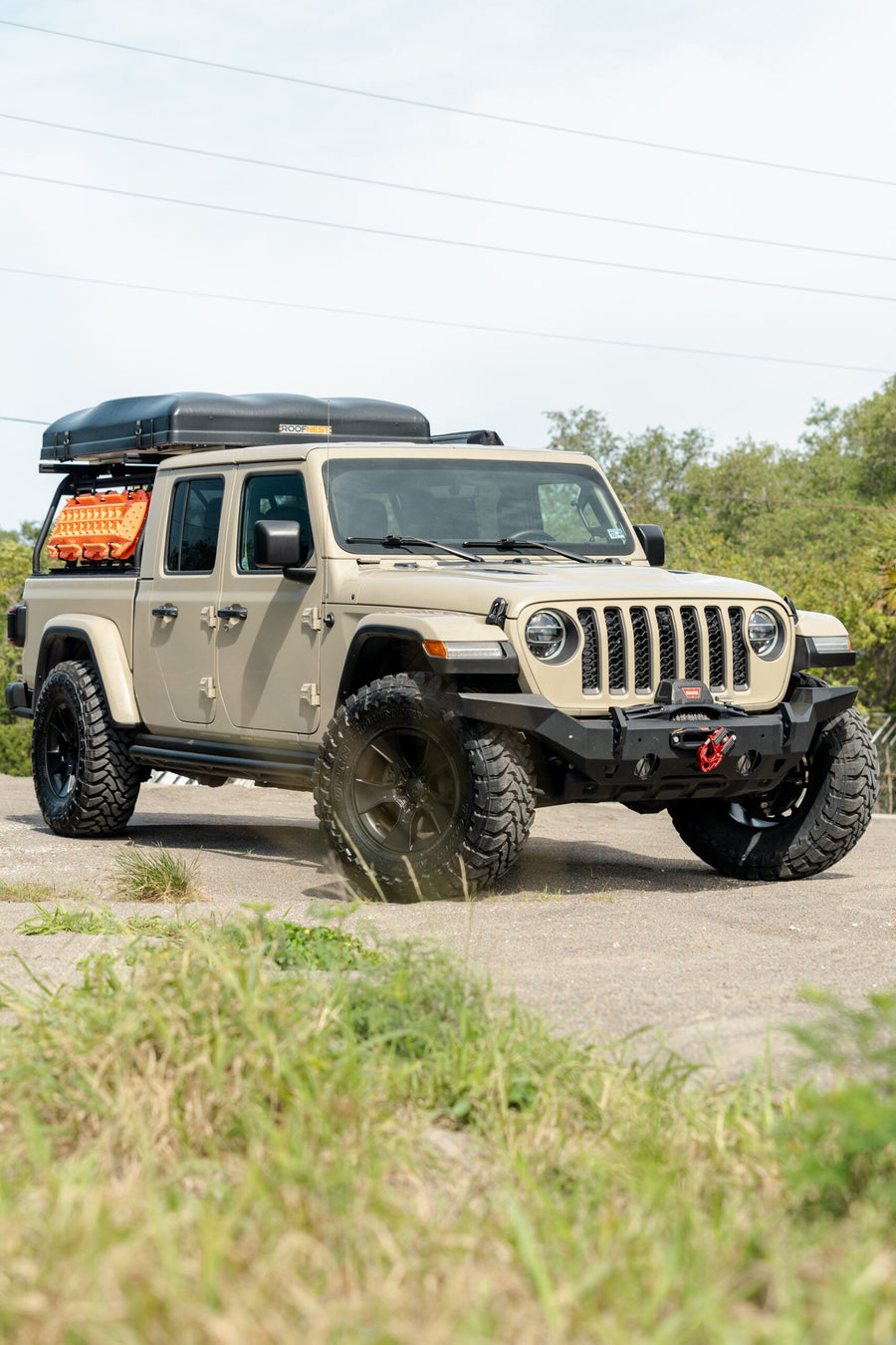 JEEP GLADIATOR DEFIANT WHEELS DF02 17X8 35X12.5X17 TOYO TIRES