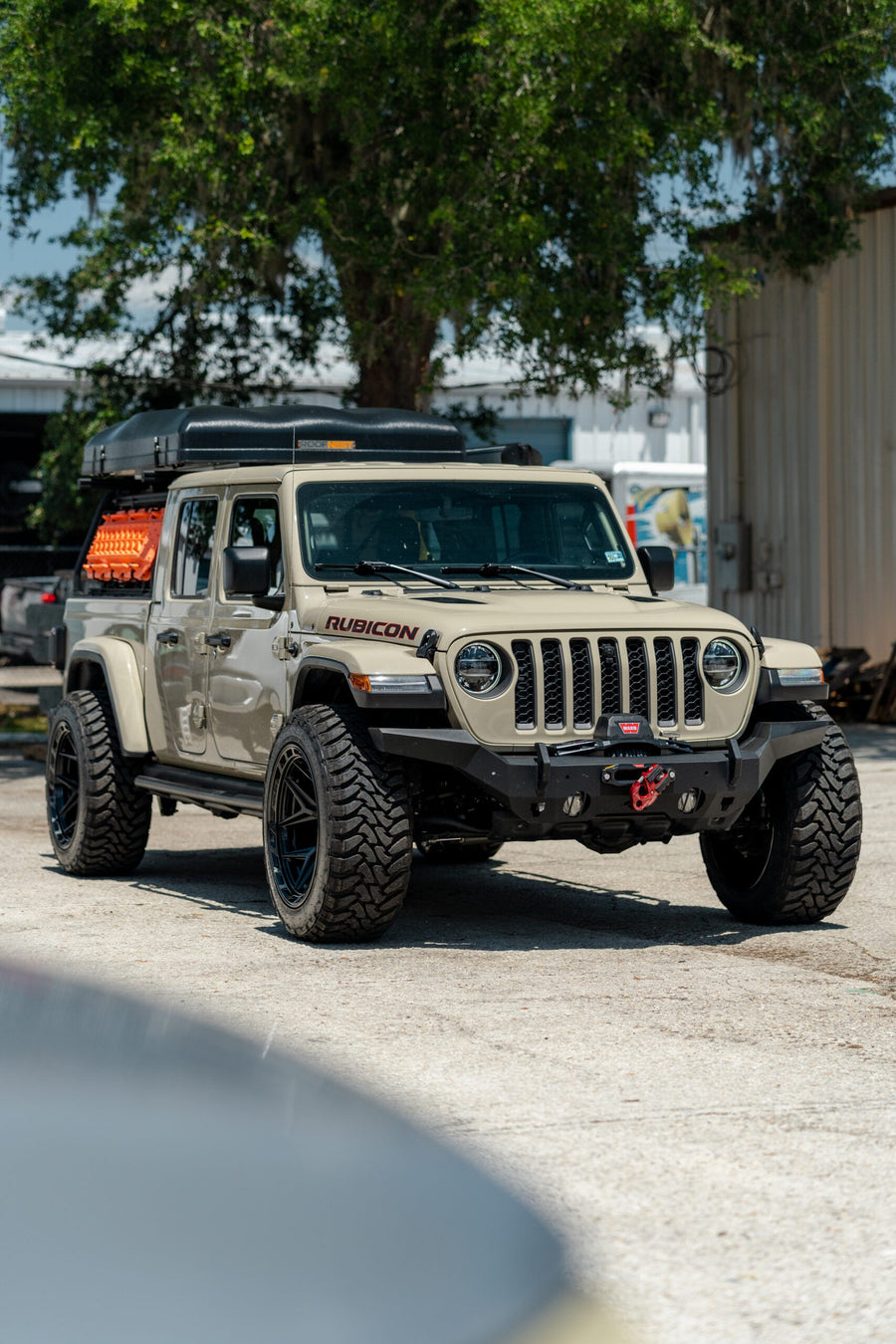 JEEP GLADIATOR RUBICON 4PLAY WHEELS 4P55 22X12 35X12.5X22 TOYO TIRES STOCK SUSPENSION