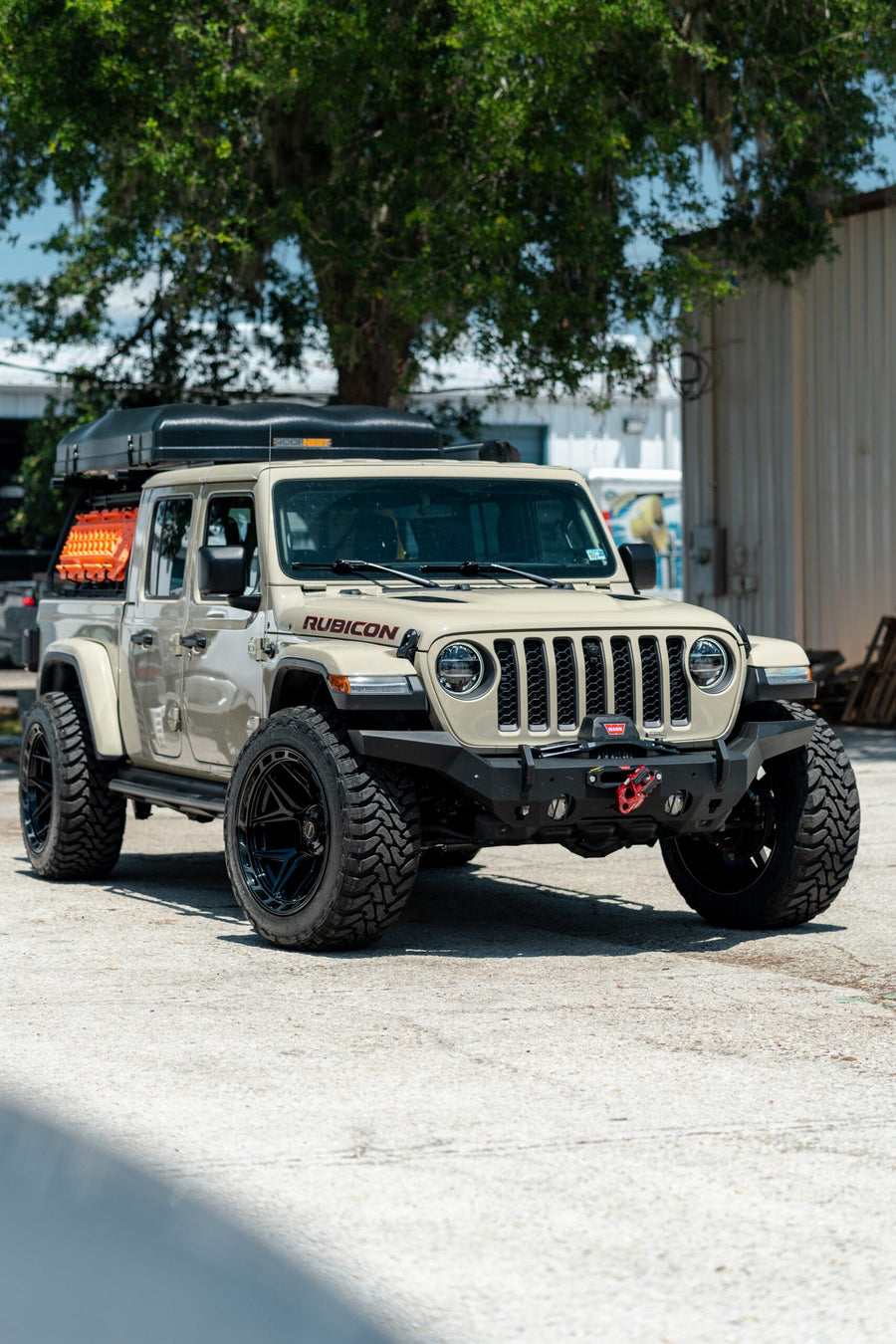 JEEP GLADIATOR RUBICON 4PLAY WHEELS 4P55 22X12 35X12.5X22 TOYO TIRES STOCK SUSPENSION