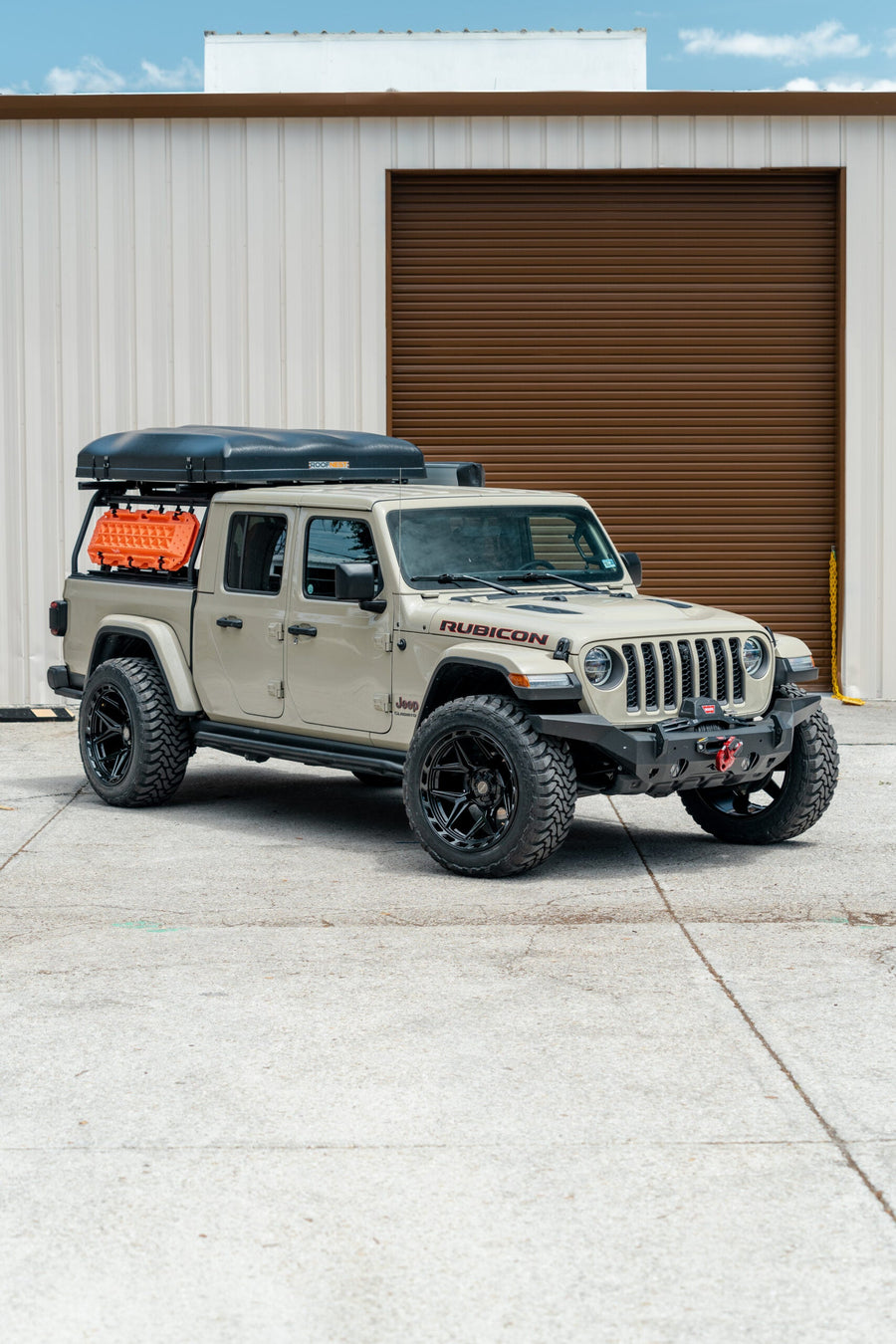 JEEP GLADIATOR RUBICON 4PLAY WHEELS 4P55 22X12 35X12.5X22 TOYO TIRES STOCK SUSPENSION