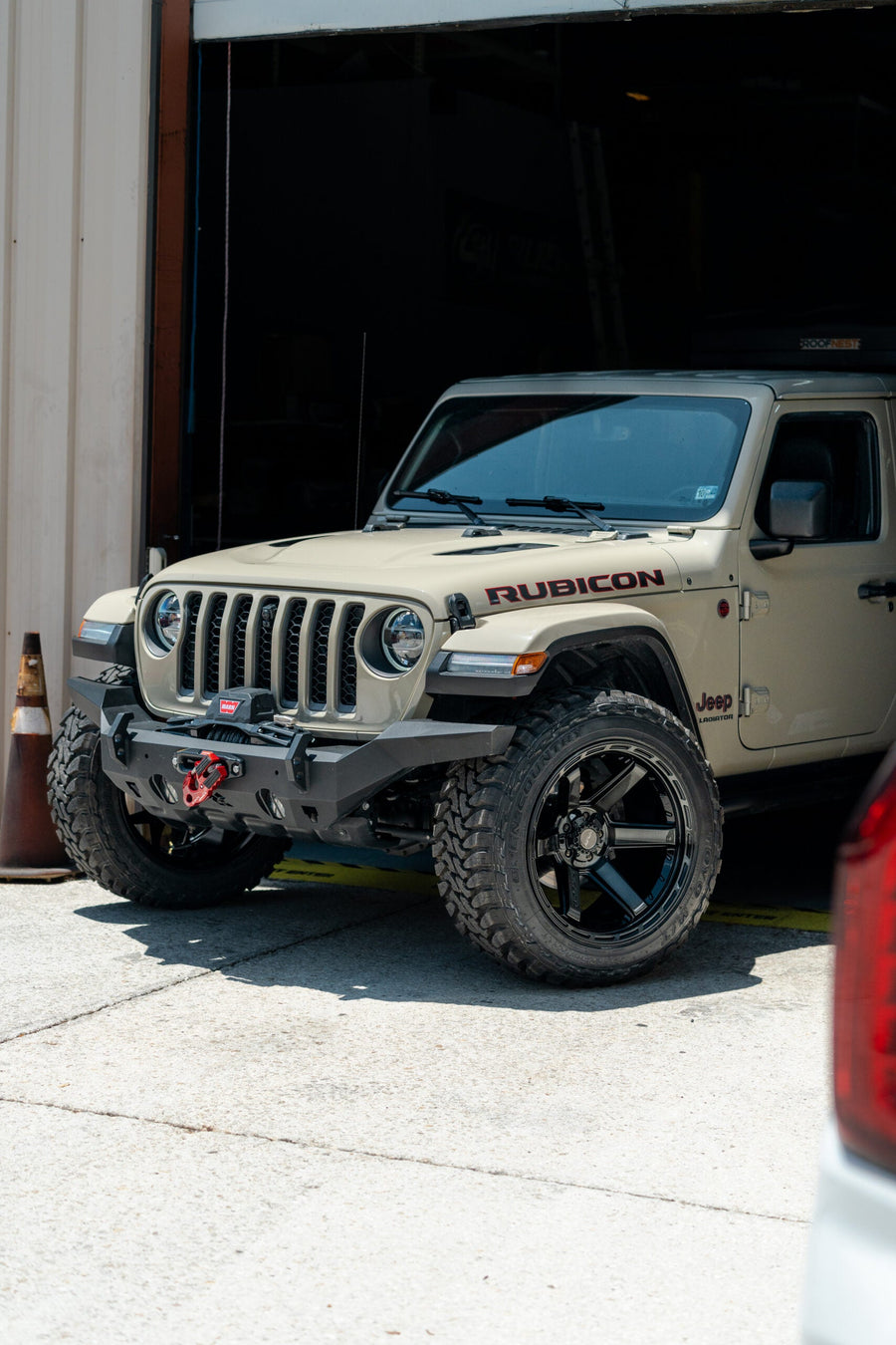 JEEP GLADIATOR RUBICON 4PLAY WHEELS 4P63 22X12 35X12.5X22 TOYO TIRES STOCK SUSPENSION