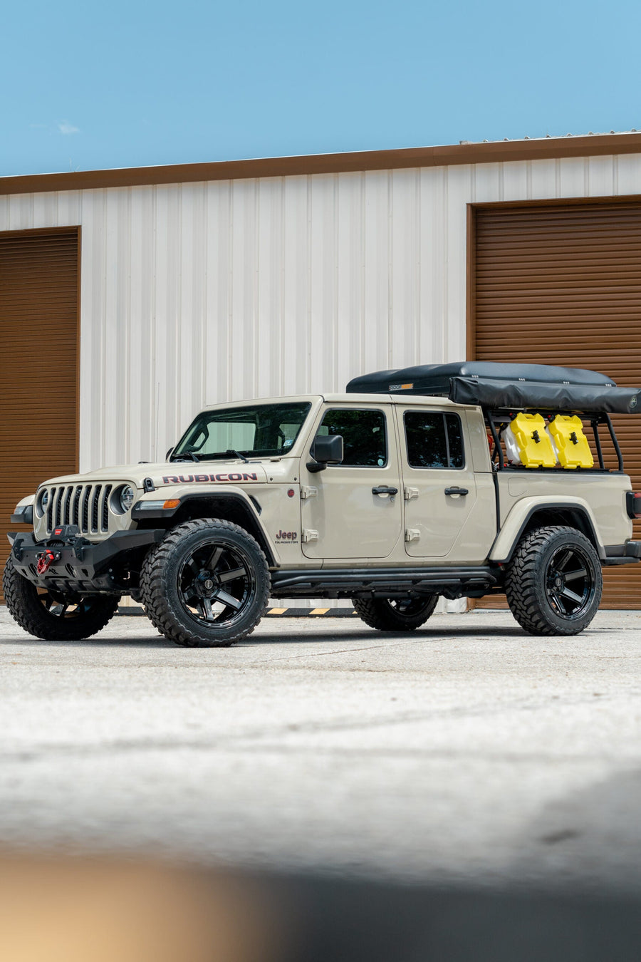 JEEP GLADIATOR RUBICON 4PLAY WHEELS 4P63 22X12 35X12.5X22 TOYO TIRES STOCK SUSPENSION