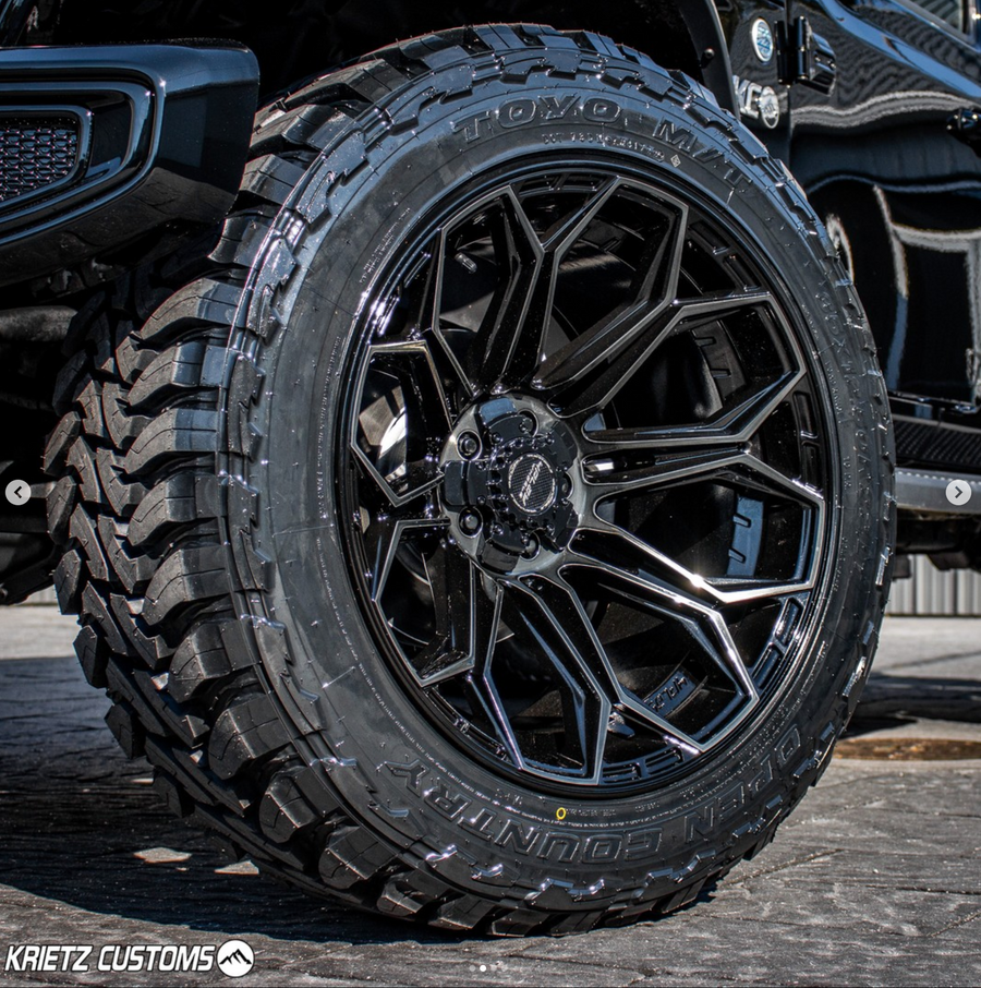 JEEP WRANGLER 4PLAY WHEELS 4P06 G3 22X12 35X12.5X22 TOYO TIRES KRIETZ CUSTOMS