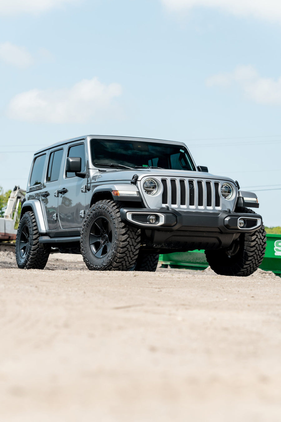 JEEP WRANGLER DEFIANT WHEELS RIMS DF02 BLACK 35X12.5X17 TOYO TIRES NO LIFT STOCK SUSPENSION