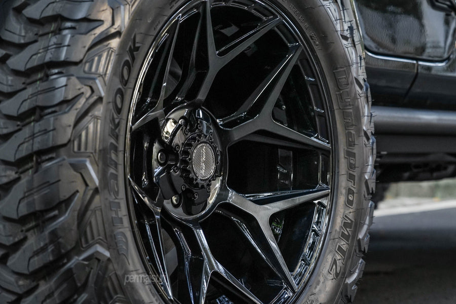 JEEP WRANGLER RUBICON 4PLAY WHEELS 4P06 20X10 35X12.5X20 HANCOOK TIRES BUILT BY 4PLAY INDONESIA PERMAISURI