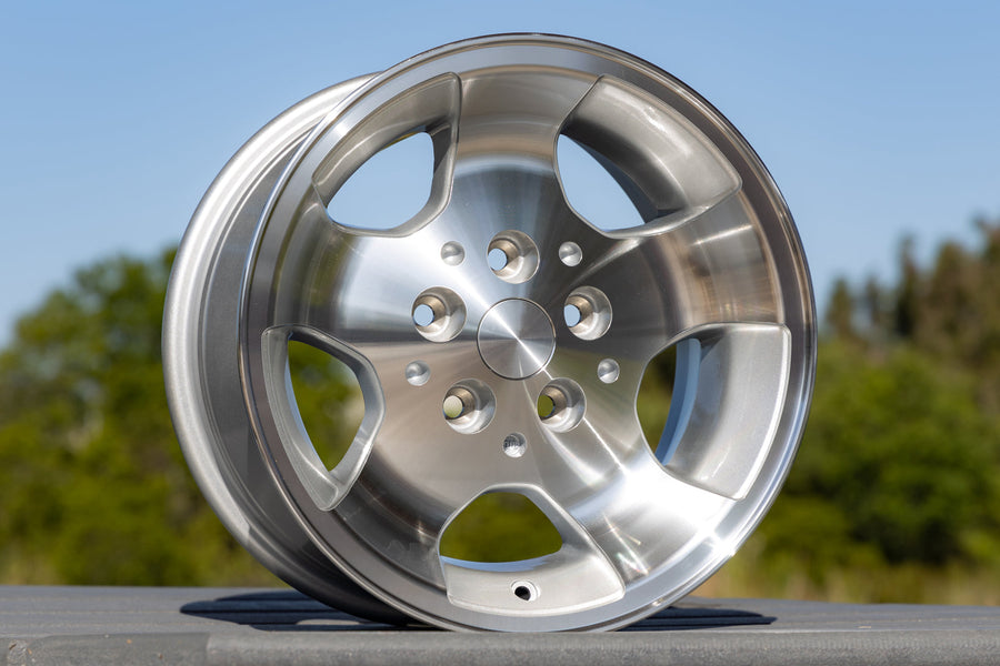 OE Wheels JP08 Lifestyle Photos