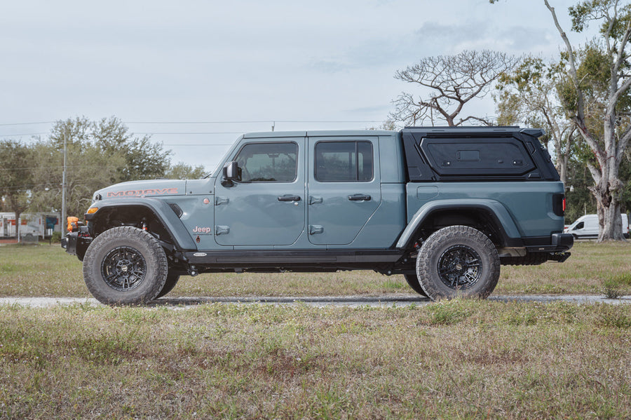 Jeep Gladiator 4PLAY Wheels 4PS01 17x9 35x12.5x17 Toyo Tires