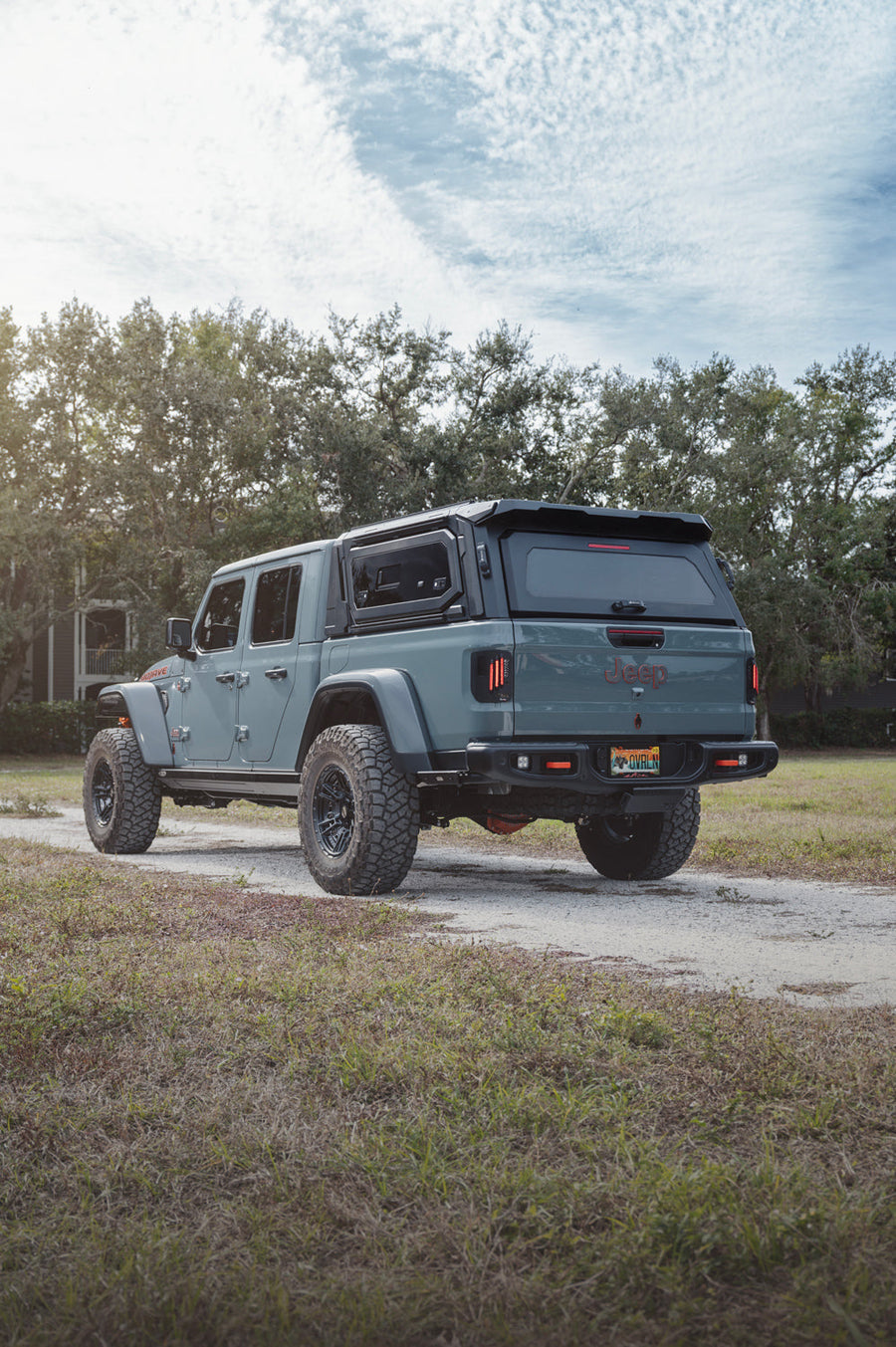 Jeep Gladiator 4PLAY Wheels 4PS01 17x9 35x12.5x17 Toyo Tires
