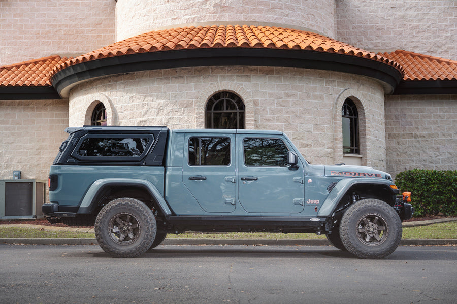 Jeep Gladiator 4PLAY Wheels 4PS63 17x9 35x12.5x17 Toyo Tires