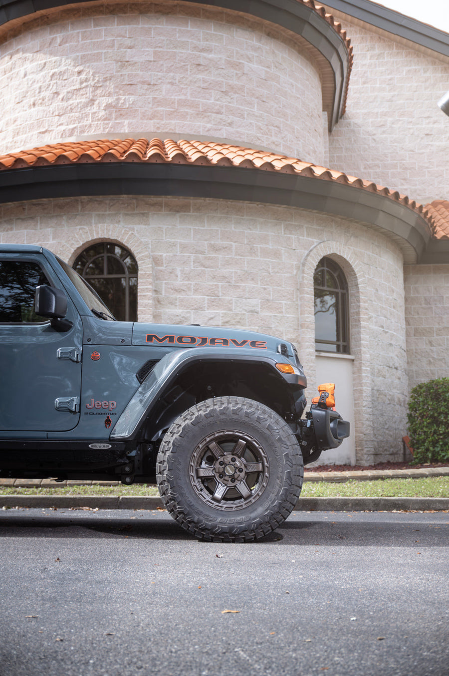 Jeep Gladiator 4PLAY Wheels 4PS63 17x9 35x12.5x17 Toyo Tires