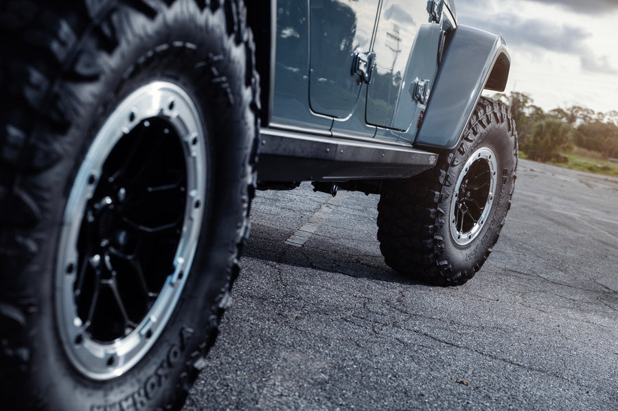 Jeep Gladiator DEFIANT Wheels DF01 Black Milled 17x8 37x12.5R17 Yokohama Tire