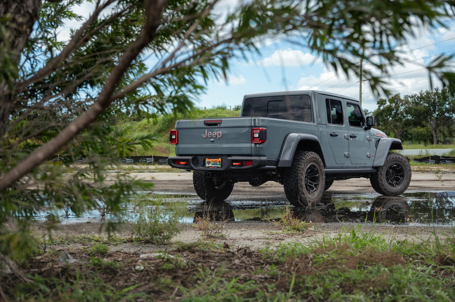 Jeep Gladiator DEFIANT Wheels DF03 Gloss Black 17×9 35x12.5x17 TOYO Open Country Tire 1