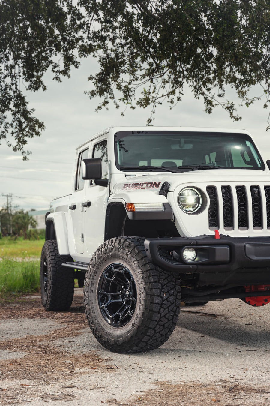 Jeep Gladiator DEFIANT Wheels DF03 Gloss Black 17×9 35x12.5x17 TOYO Open Country Tire