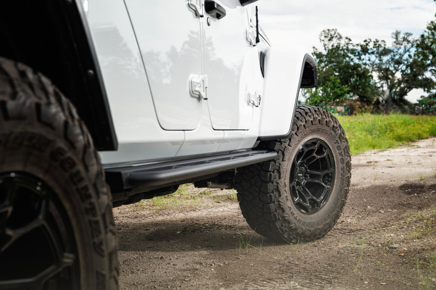 Jeep Gladiator DEFIANT Wheels DF03 Gloss Black 17×9 35x12.5x17 TOYO Open Country Tire