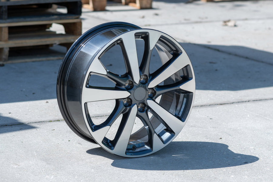 OE Wheels NS30 Lifestyle Photos
