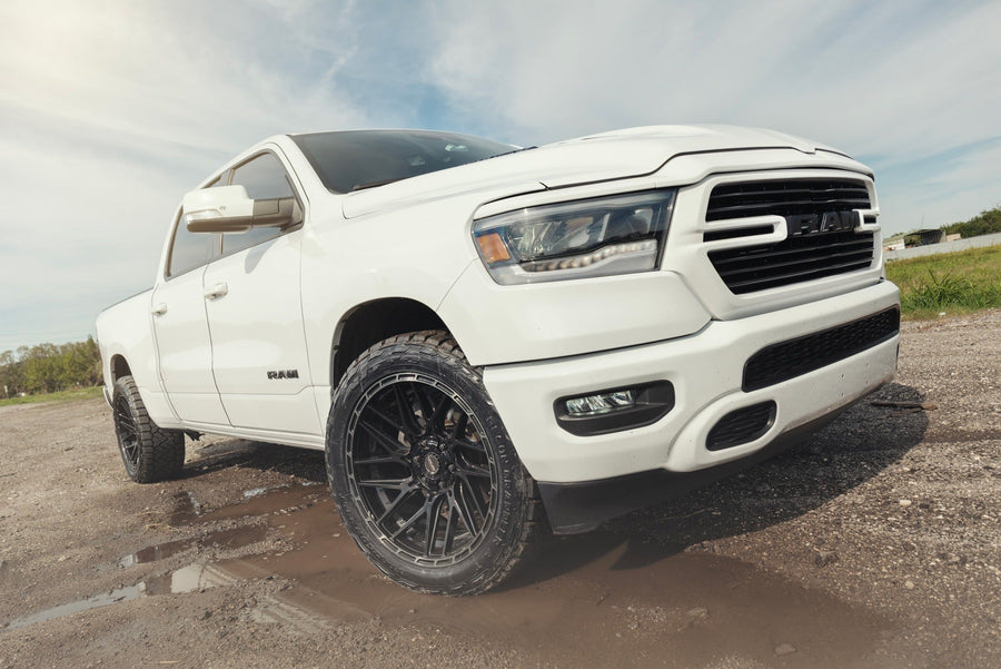 RAM 1500 4PLAY WHEELS S28 22X10 33X12.5X22 NITTO TIRES