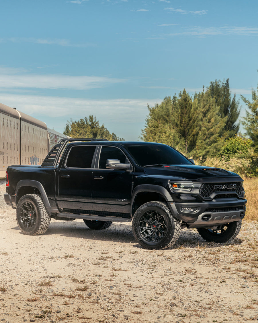 RAM TRX 4PLAY WHEELS 4P83 22X12 TOYO TIRES 37X12.5X22