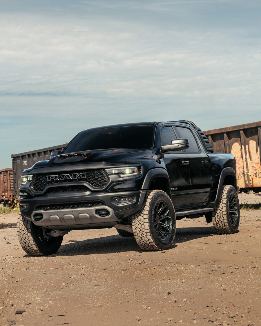 RAM TRX 4PLAY WHEELS 4P83 22X12 TOYO TIRES 37X12.5X22