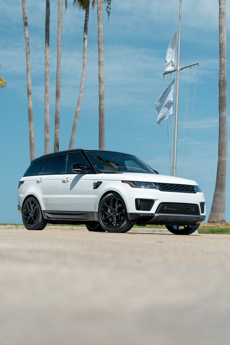 RANGE ROVER SPORT DEFIANT WHEEL DF05 22X10 BLACK RIMS 275X40X22 PIRELLI TIRE