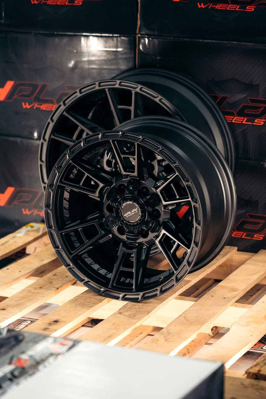 S20 4PLAY WHEELS S2 SERIES WAREHOUSE SHOTS