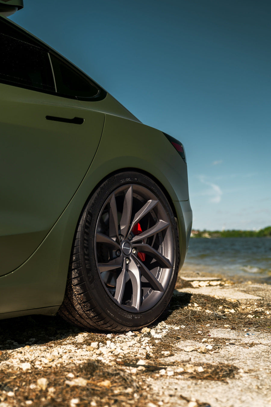 TESLA MODEL 3 DEFIANT WHEELS DF06 20X9 20X10