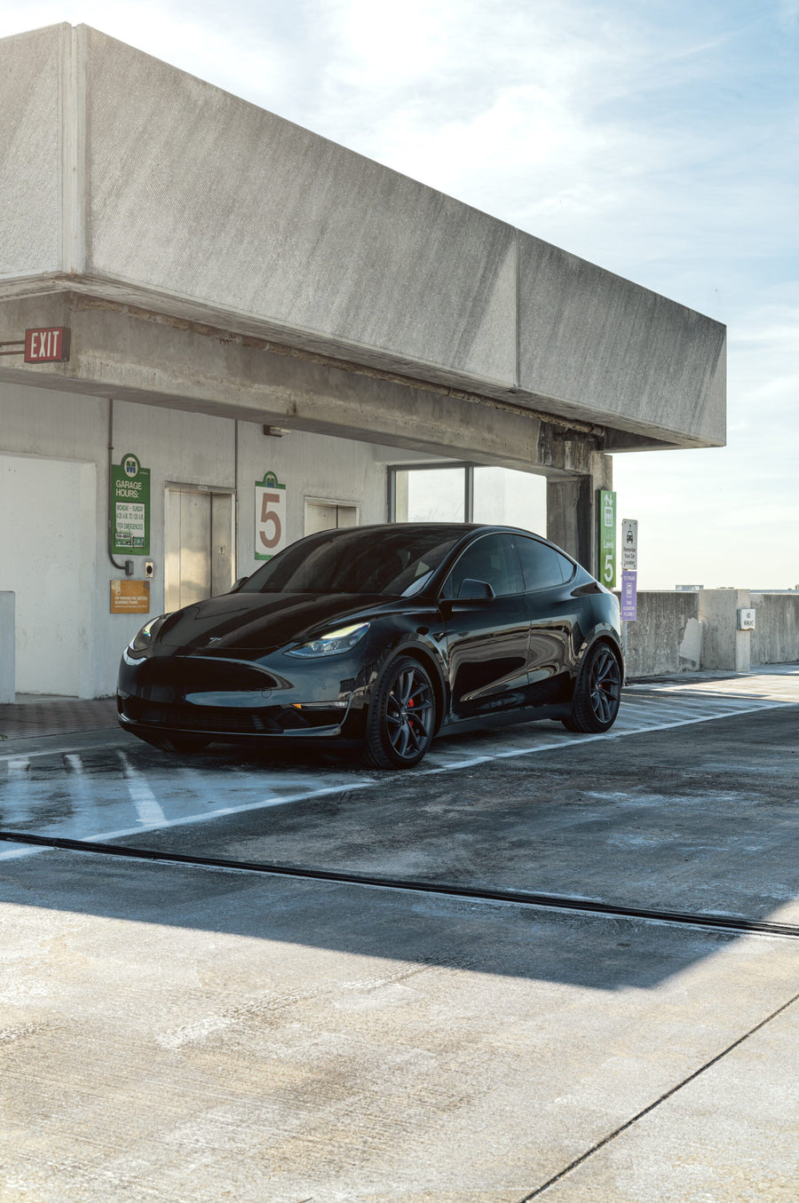 TESLA MODEL Y DEFIANT WHEELS DF06 20X9 20X10