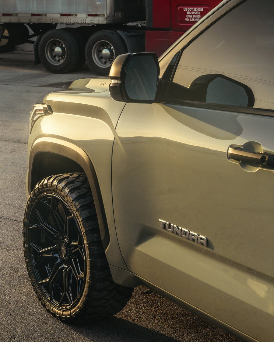 Toyota Tundra 4PLAY Wheels 4P83 24x10 Gloss Black 33x12.5x24 RBP Tires Stock Suspension