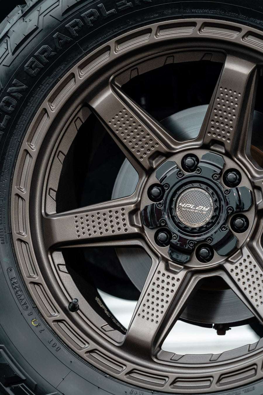 TOYOTA TUNDRA 4PLAY WHEELS S63 20X9 305X55X20 NITTO TIRE STOCK SUSPENSION
