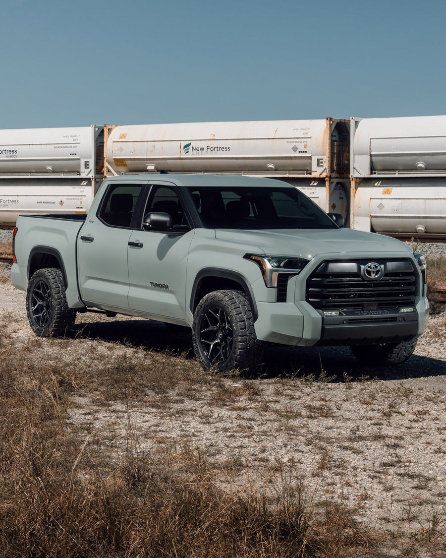 TOYOTA TUNDRA RIMS 4PLAY WHEELS 4P06 20X9 0 ET 33X12.5X20 FALKEN TIRES STOCK SUSPENSION