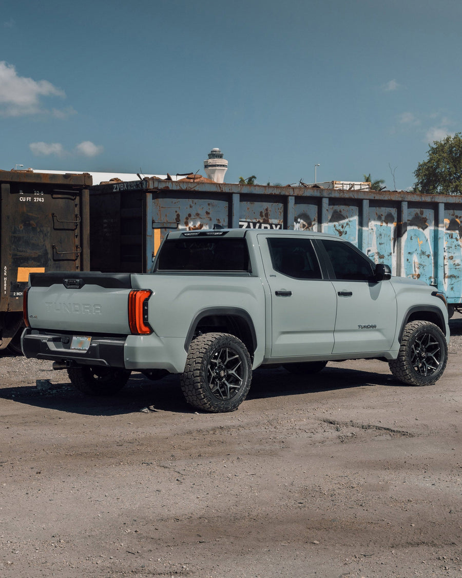TOYOTA TUNDRA RIMS 4PLAY WHEELS 4P06 20X9 0 ET 33X12.5X20 FALKEN TIRES STOCK SUSPENSION