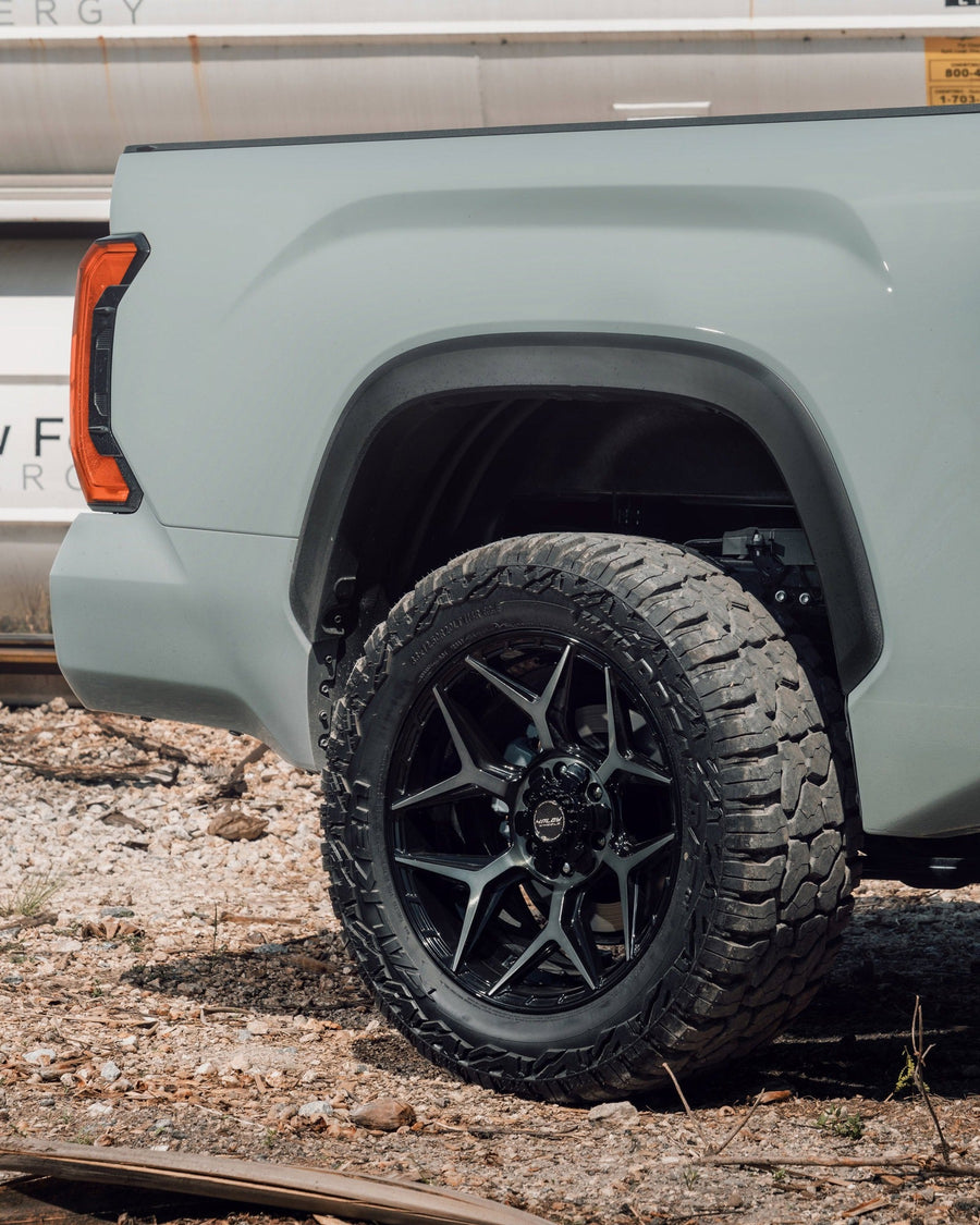 TOYOTA TUNDRA RIMS 4PLAY WHEELS 4P06 20X9 0 ET 33X12.5X20 FALKEN TIRES STOCK SUSPENSION