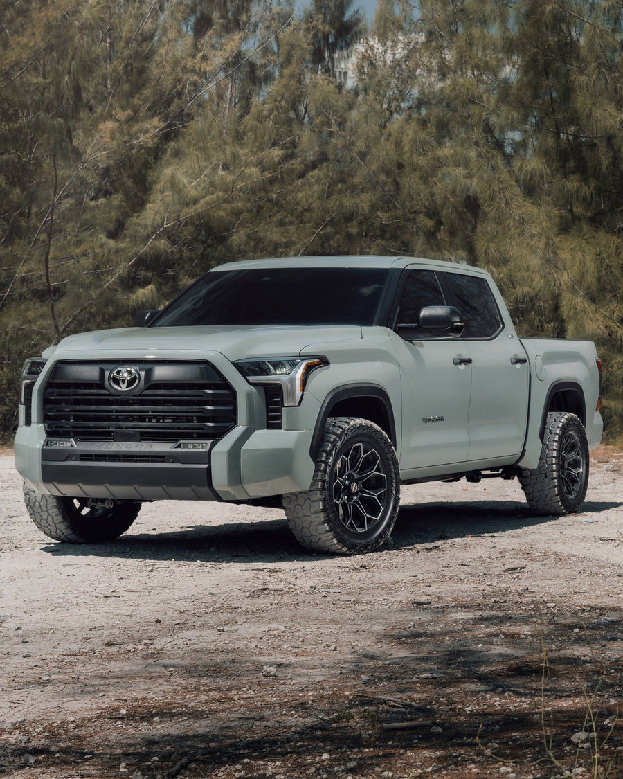 TOYOTA TUNDRA RIMS 4PLAY WHEELS 4P83 20X9 0 ET 33X12.5X20 FALKEN TIRES STOCK SUSPENSION