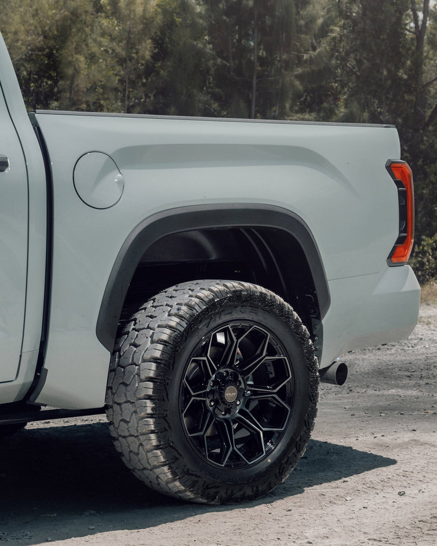 TOYOTA TUNDRA RIMS 4PLAY WHEELS 4P83 20X9 0 ET 33X12.5X20 FALKEN TIRES STOCK SUSPENSION