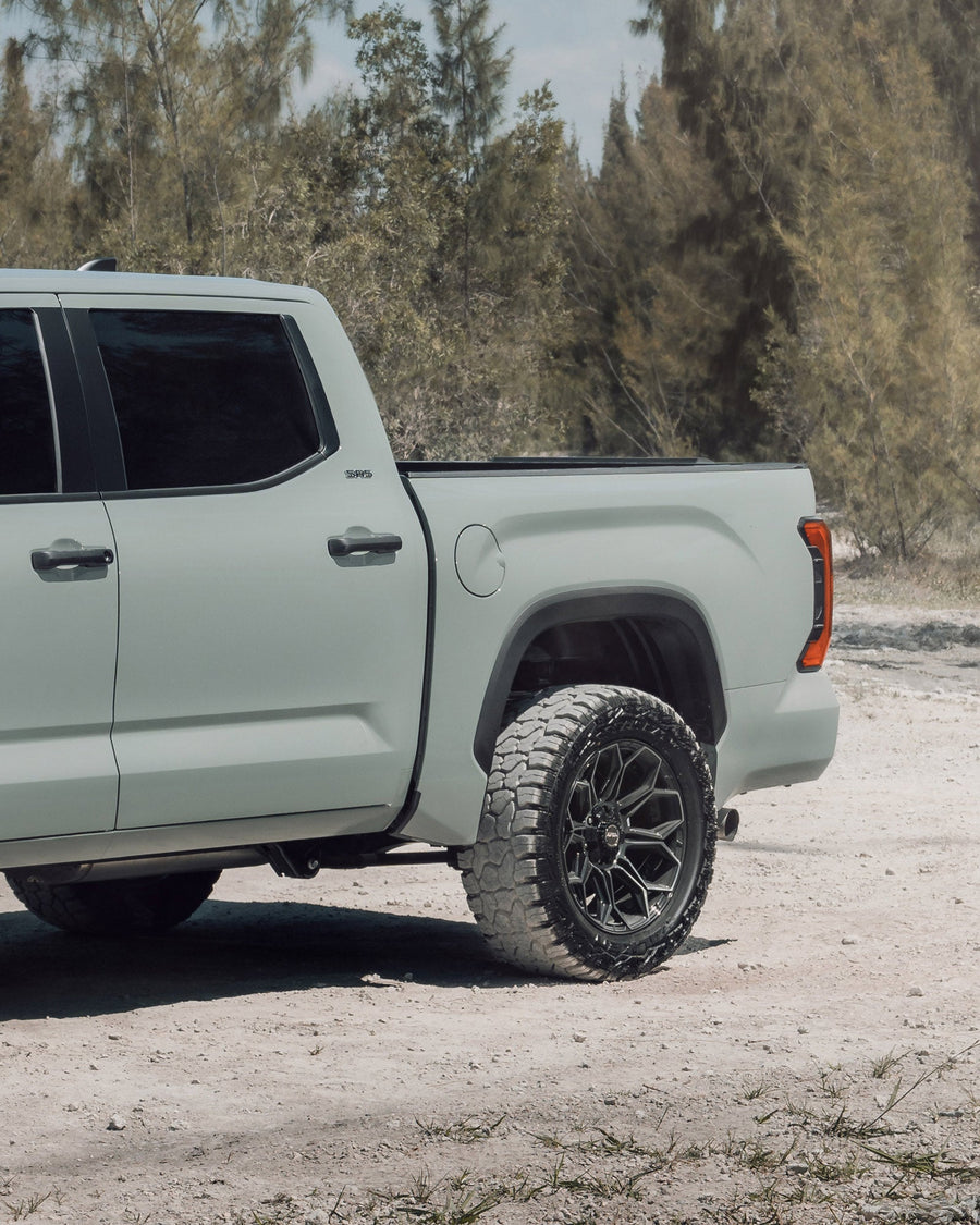 TOYOTA TUNDRA RIMS 4PLAY WHEELS 4P83 20X9 0 ET 33X12.5X20 FALKEN TIRES STOCK SUSPENSION