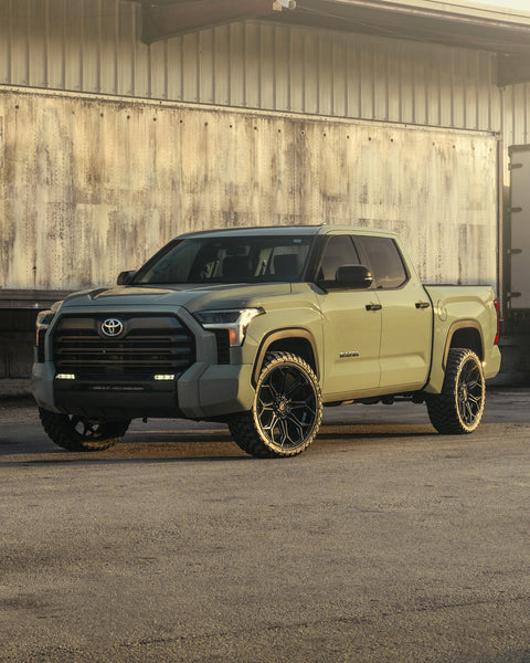 Toyota Tundra 4PLAY Wheels 4P83 24x10 Gloss Black 33x12.5x24 RBP Tires Stock Suspension
