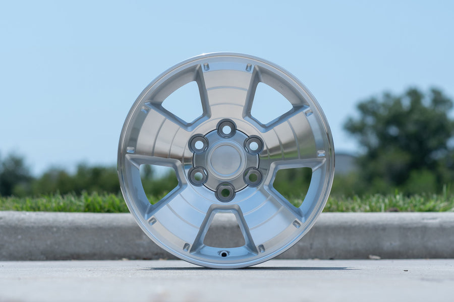 OE Wheels TY09 Lifestyle Photos