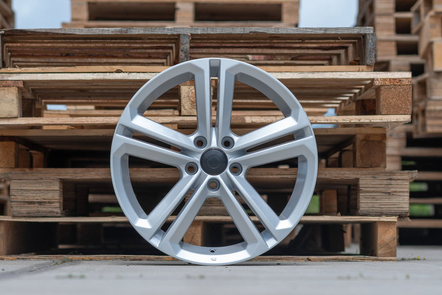 OE Wheels VW18 Lifestyle Photos