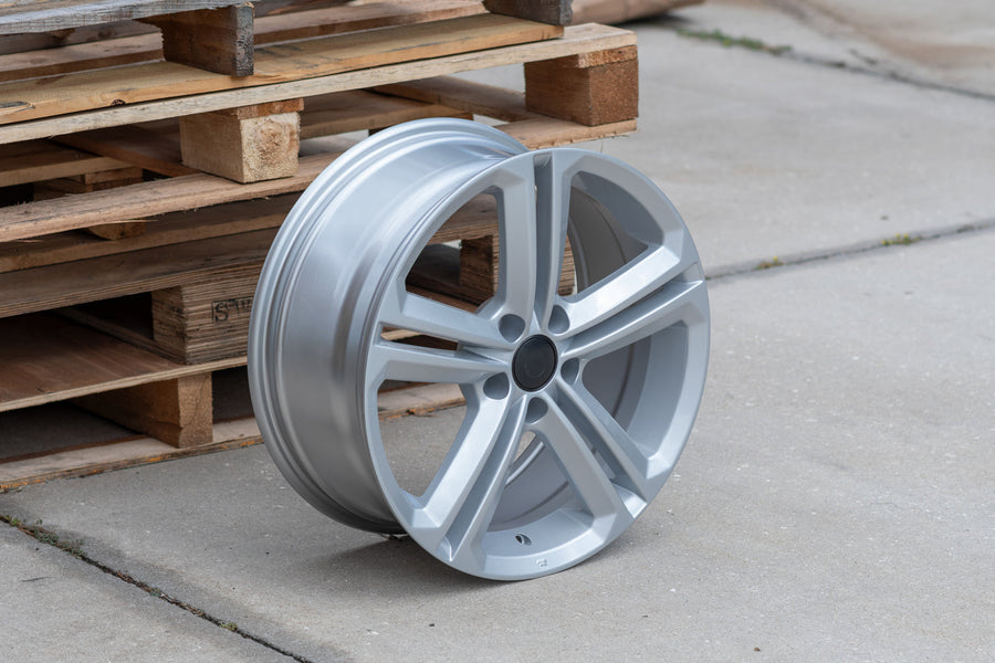 OE Wheels VW18 Lifestyle Photos