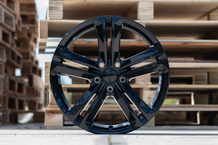 OE Wheels VW18 Lifestyle Photos