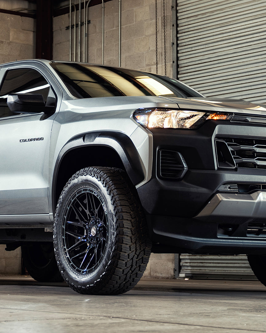 Chevrolet Colorado Trail Boss 4PLAY Wheels S28 20x9 Rims 275x60x20 Falken Tires Stock Suspension