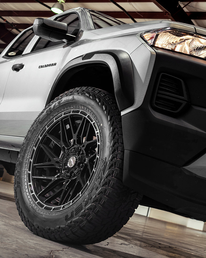 Chevrolet Colorado Trail Boss 4PLAY Wheels S28 20x9 Rims 275x60x20 Falken Tires Stock Suspension