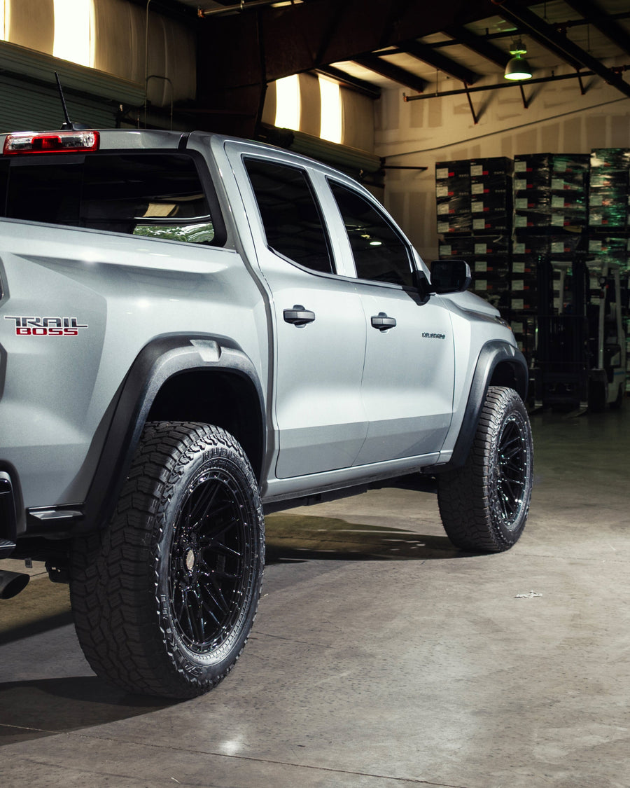 Chevrolet Colorado Trail Boss 4PLAY Wheels S28 20x9 Rims 275x60x20 Falken Tires Stock Suspension