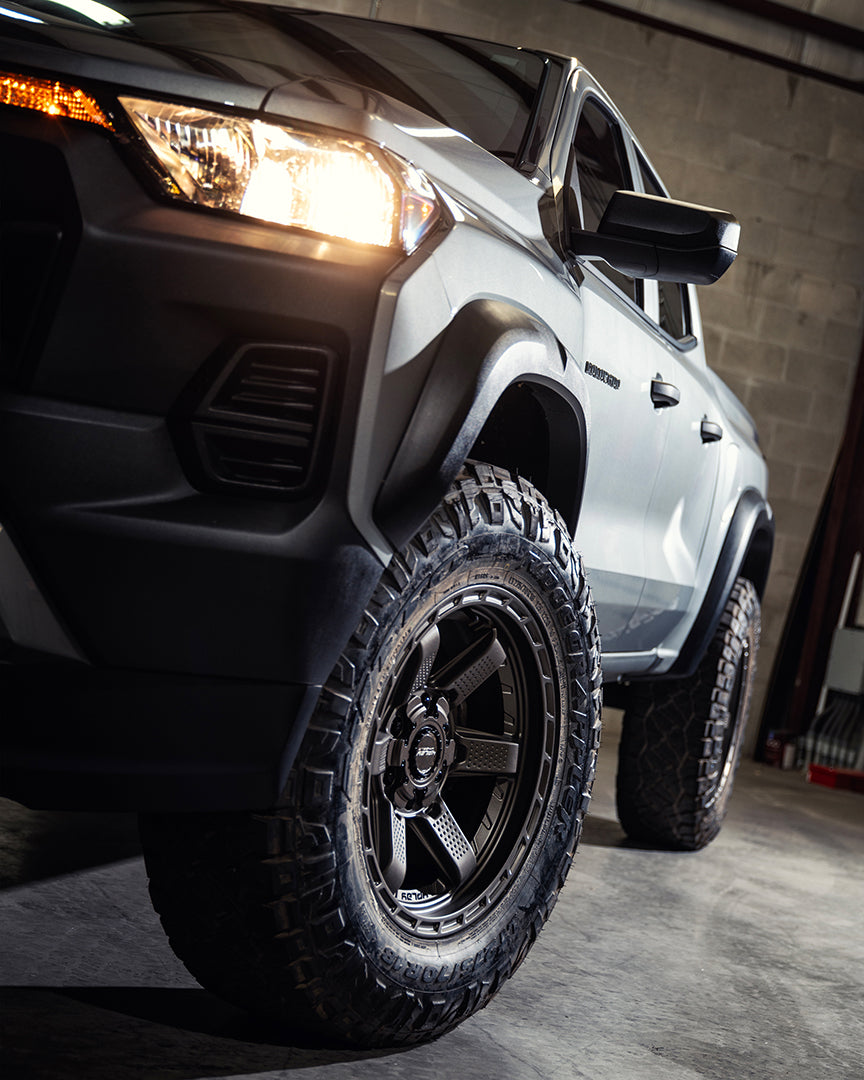 Chevrolet Colorado Trail Boss 4PLAY Wheels S63 18x9 Rims 275x70x18 Nitto Ridge Grappler Tires Stock Suspension