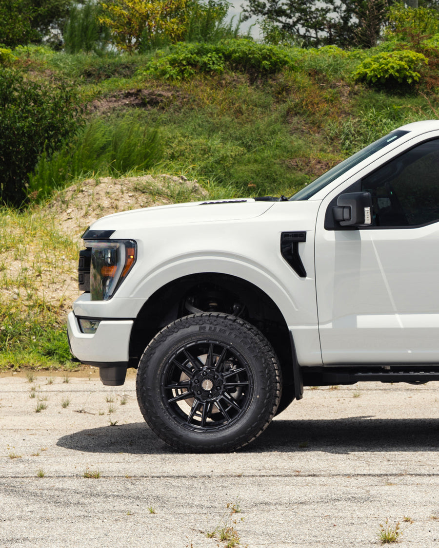 Ford F150 4PLAY Wheels S20 20x9 275x60x20 Falken Tires 2 Inch Leveled Suspension