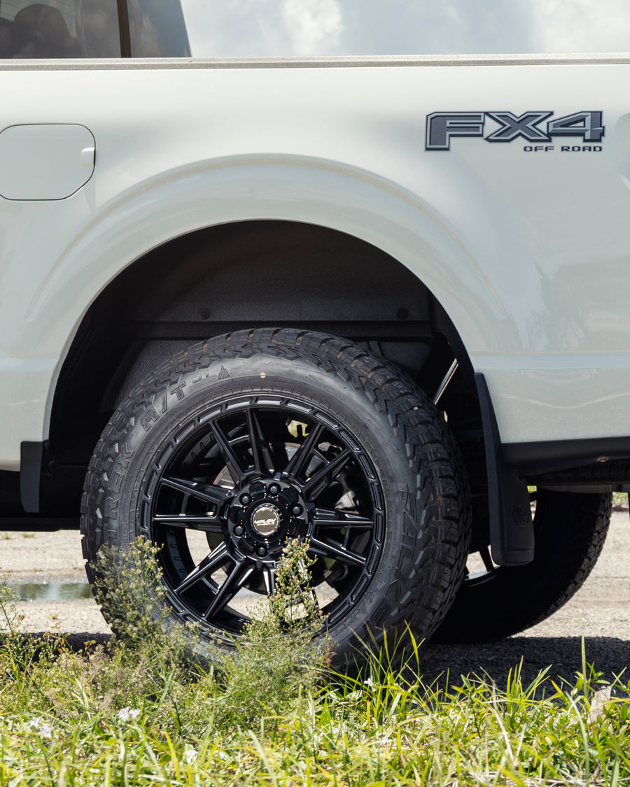 Ford F150 4PLAY Wheels S20 20x9 275x60x20 Falken Tires 2 Inch Leveled Suspension