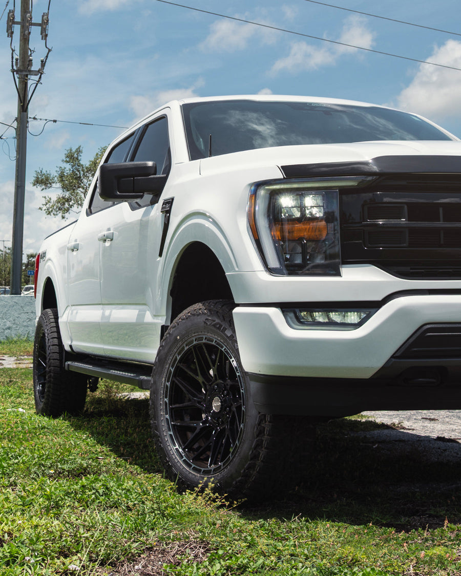 Ford F150 4PLAY Wheels S28 20x9 275x60x20 Falken Tires 2 Inch Leveled Suspension