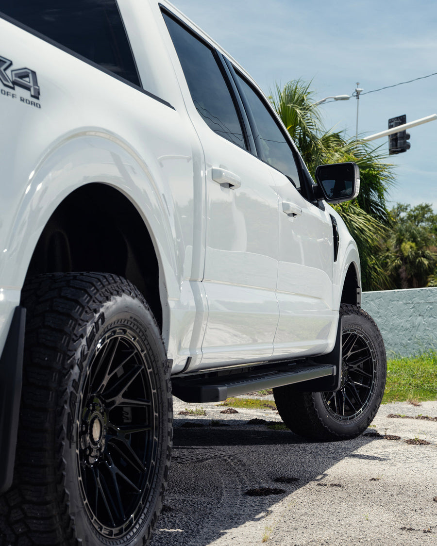 Ford F150 4PLAY Wheels S28 20x9 275x60x20 Falken Tires 2 Inch Leveled Suspension