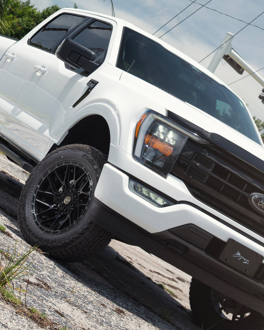 Ford F150 4PLAY Wheels S28 20x9 275x60x20 Falken Tires 2 Inch Leveled Suspension