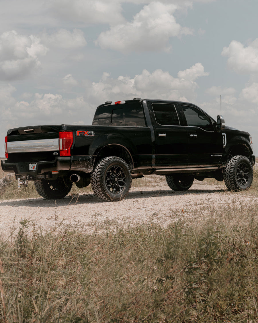 Ford F250 4PLAY Wheels 4P83 20x9-0 35x12.5x20 Mastercraft Tires 3.5 Inch Lift