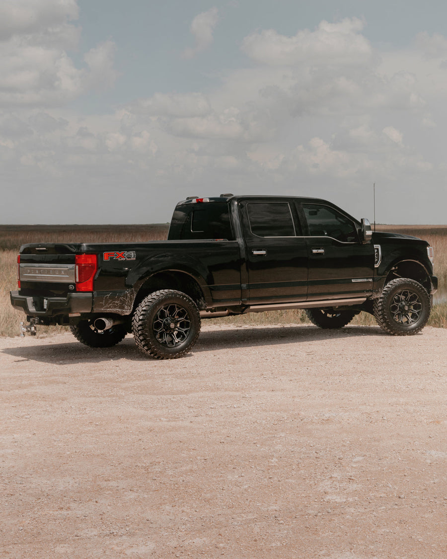 Ford F250 4PLAY Wheels 4P83 20x9-0 35x12.5x20 Mastercraft Tires 3.5 Inch Lift